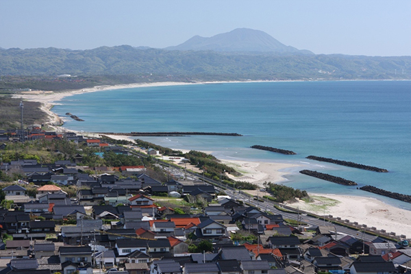 薗の長浜と三瓶山（奉納山公園）